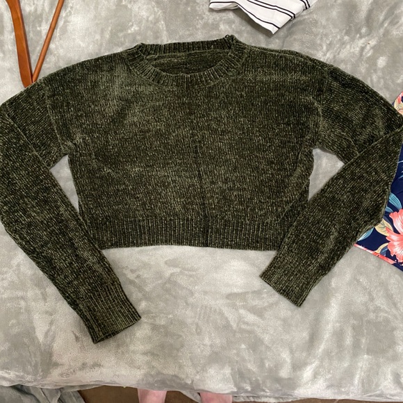 Cashmere crop top sweater - Picture 1 of 8